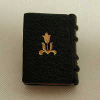 矢島美穂子のLivre d'art作品＜プチ・ルリ＞名作シリーズ①「坊ちゃん」夏目漱石＜黒い表紙に金箔押し＞